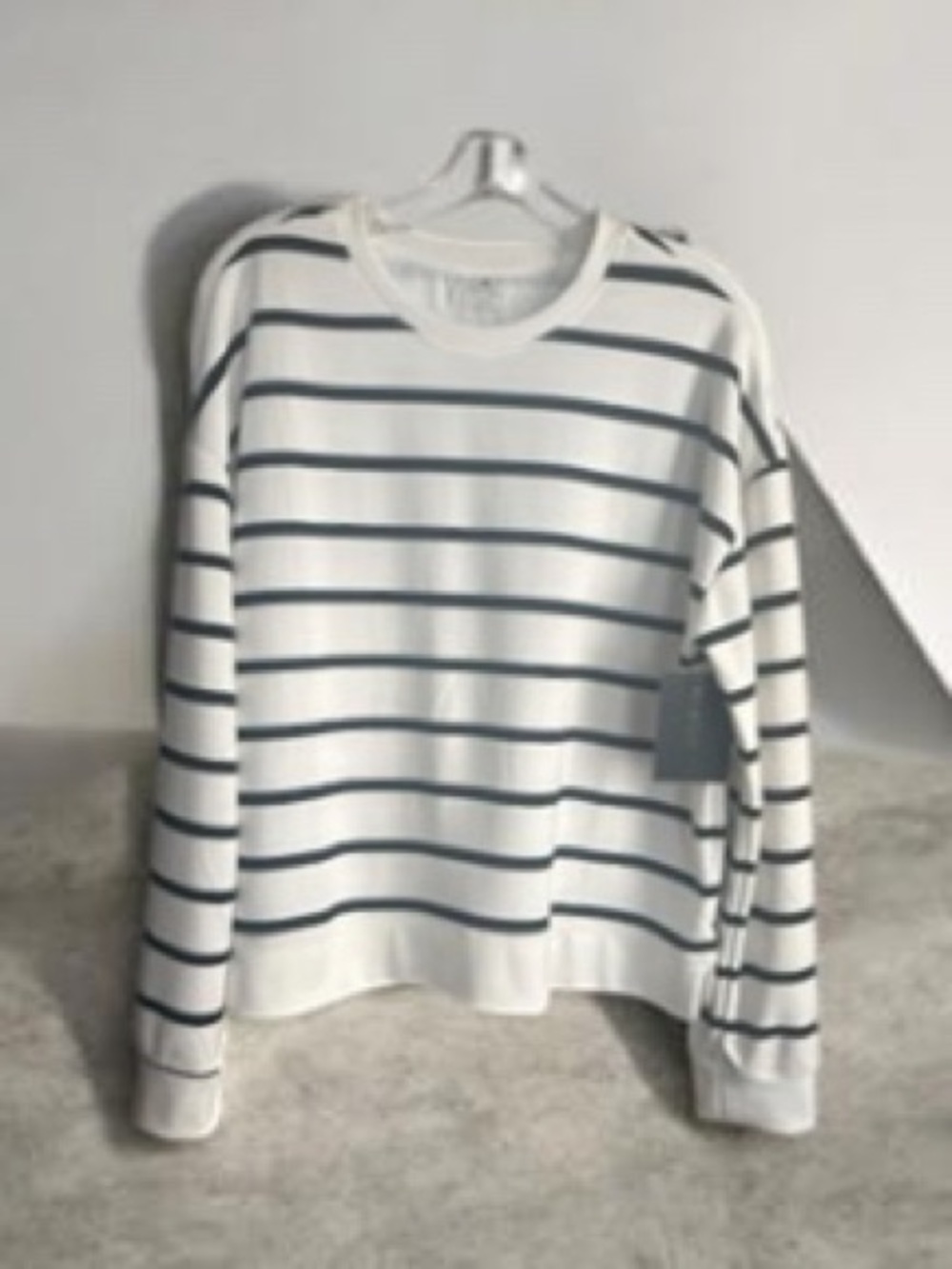 NWT! Danskin Long Sleeve Pullover Striped Top | Large